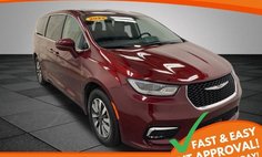 2022 Chrysler Pacifica Hybrid Touring L