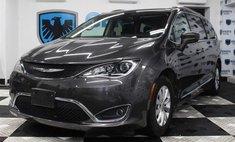 2017 Chrysler Pacifica Touring L FWD