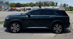 2024 Nissan Pathfinder Platinum