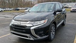 2020 Mitsubishi Outlander SE