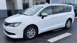 2022 Chrysler Voyager LX