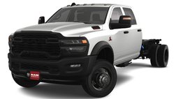 2025 Ram RAM 5500 TRADESMAN CHASSIS CREW CAB 4X4 84' CA