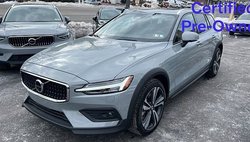 2025 Volvo V60 Cross Country B5 Plus