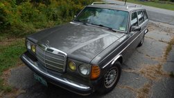 1982 Mercedes-Benz 300-Class 300 TD
