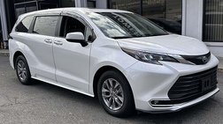 2024 Toyota Sienna XLE