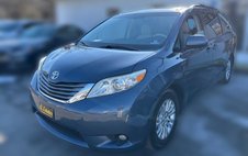 2014 Toyota Sienna XLE 8-Passenger