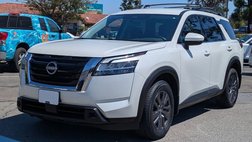 2022 Nissan Pathfinder SV