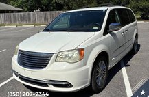 2013 Chrysler Town and Country Touring-L