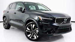 2025 Volvo XC40 B5 Ultra Bright Theme