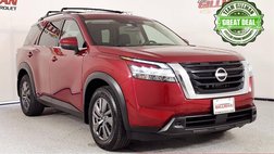 2022 Nissan Pathfinder SV