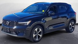 2025 Volvo XC40 B5 Plus Dark Theme