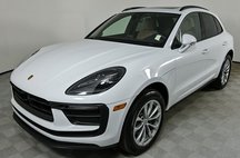 2025 Porsche Macan T