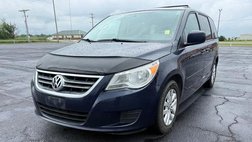 2013 Volkswagen Routan SE