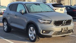2022 Volvo XC40 T5 Momentum