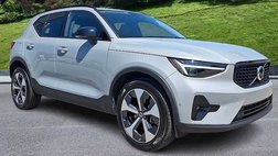 2026 Volvo XC40 B5 Plus