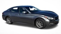 2016 Infiniti Q70 3.7