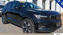 2025 Volvo XC40 B5 Plus Bright Theme