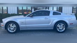 2006 Ford Mustang GT Deluxe