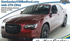 2022 Chrysler 300 Touring