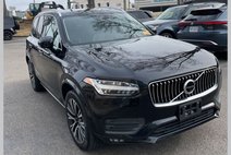 2021 Volvo XC90 T6 Momentum 7-Passenger