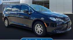 2025 Chrysler Voyager LX