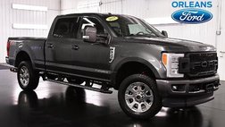 2017 Ford Super Duty F-250 Lariat