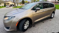 2017 Chrysler Pacifica Touring L FWD