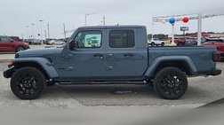 2025 Jeep Gladiator NightHawk