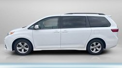 2020 Toyota Sienna LE Mobility