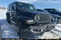 2025 Jeep Wrangler Sahara 4WD