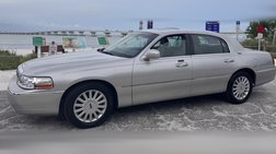 2005 Lincoln Town Car Signature Limited