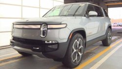 2024 Rivian R1S Adventure