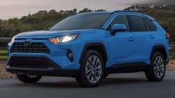 2020 Toyota RAV4 LE