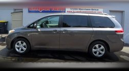 2011 Toyota Sienna LE