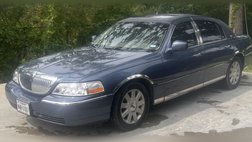 2005 Lincoln Town Car Signature Limited