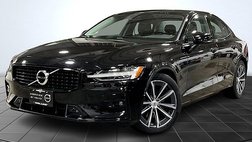 2022 Volvo S60 B5 Momentum
