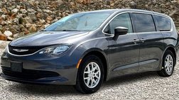 2020 Chrysler Voyager LX