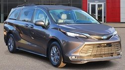 2022 Toyota Sienna XLE