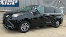 2023 Toyota Sienna XLE