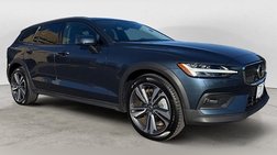 2025 Volvo V60 Cross Country B5 Plus