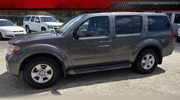 2005 Nissan Pathfinder SE