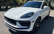 2023 Porsche Macan T