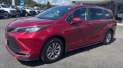 2022 Toyota Sienna XLE 7-Passenger