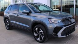 2025 Volkswagen Taos SE 4Motion