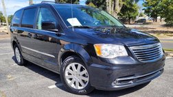 2016 Chrysler Town and Country Touring