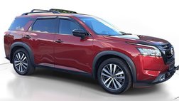 2022 Nissan Pathfinder SV