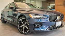 2024 Volvo S60 B5 Ultimate Dark Theme