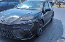 2025 Toyota Camry Hybrid SE