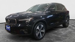 2023 Volvo XC40 B5 Plus Bright Theme