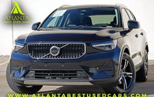 2023 Volvo XC40 B5 Core
